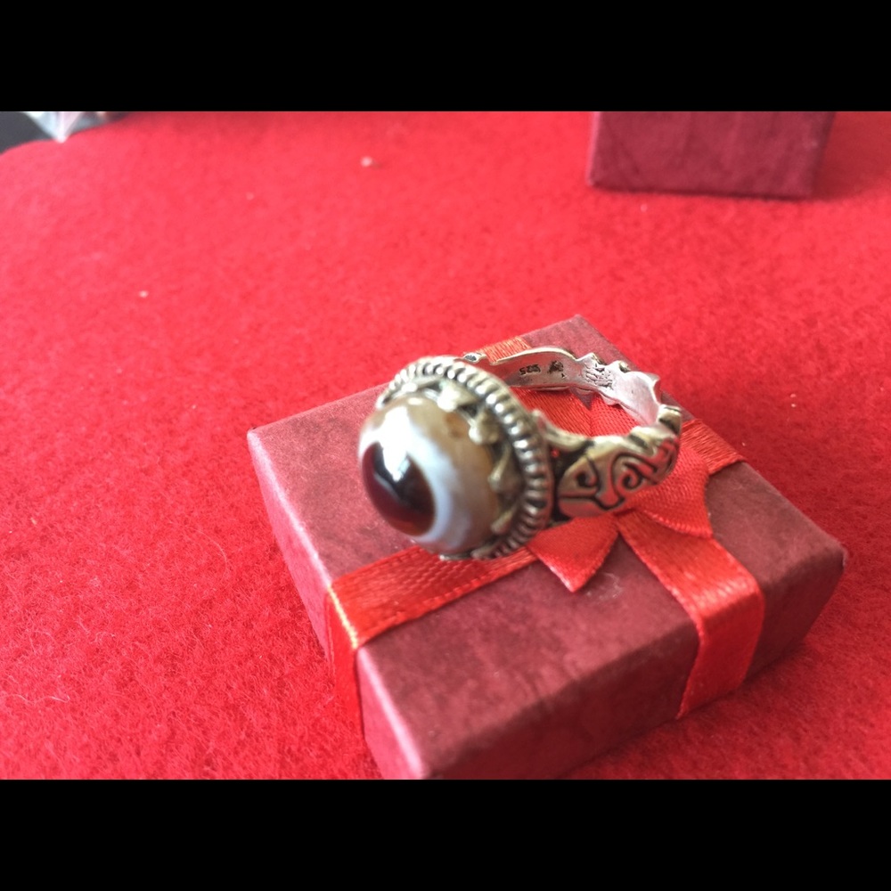 Eye-AGate stone